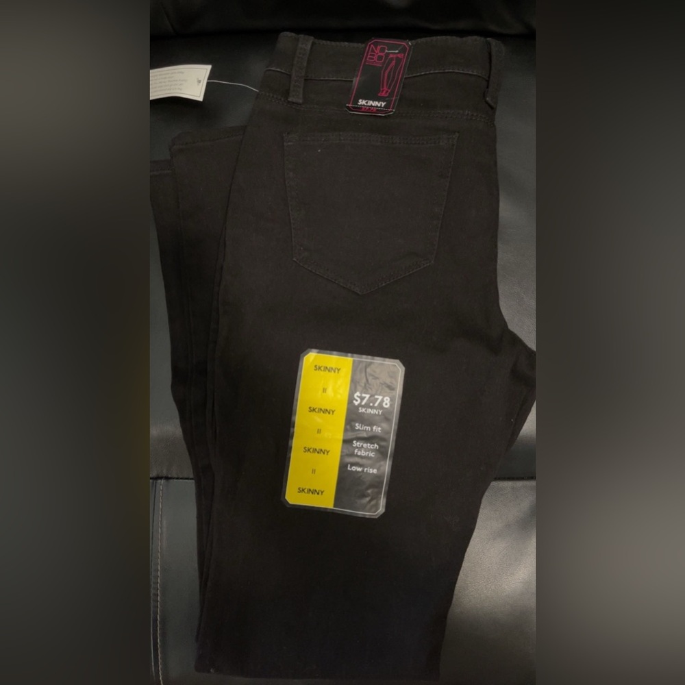 Black skinny jeans